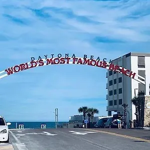 Apartment Daytona On Worlds Famous, Daytona Beach